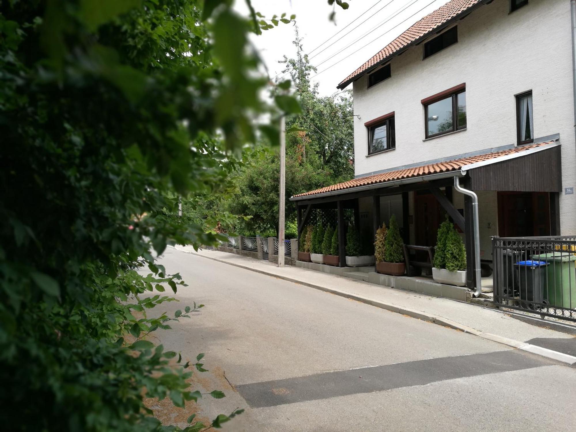 Dub Apartments Zagreb - Free Parking エクステリア 写真